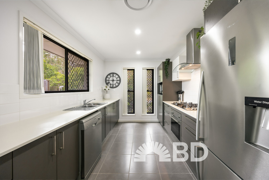 47 Nocturnal Promenade<br />NARANGBA 4504