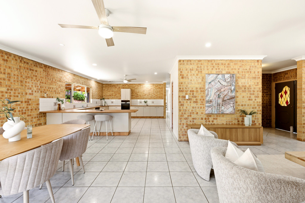36-38 Hermitage Place<br />MORAYFIELD 4506