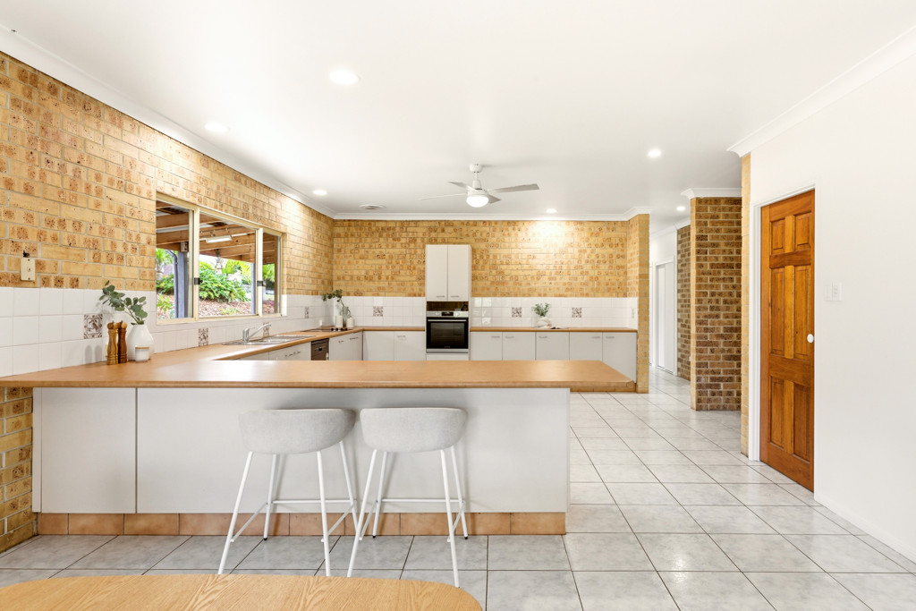 36-38 Hermitage Place<br />MORAYFIELD 4506
