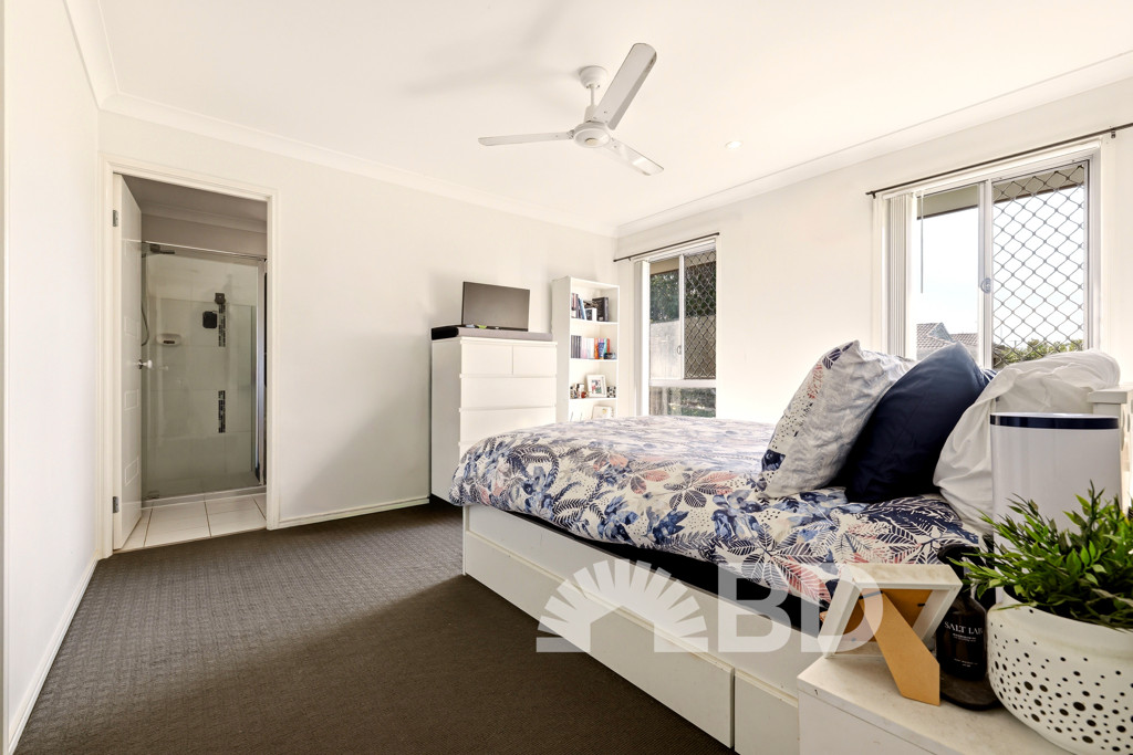 1/5 Mia Court<br />MORAYFIELD 4506