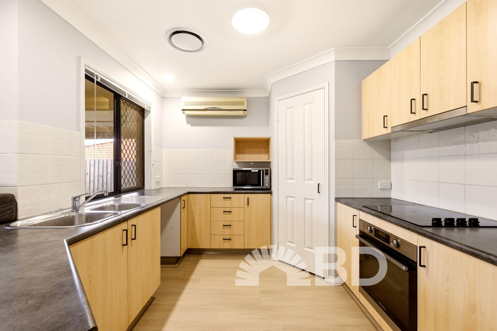 2/4 Sugargum Place<br />NARANGBA 4504