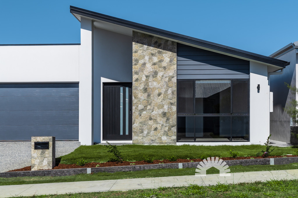 28 Grasstree Street<br />MORAYFIELD 4506