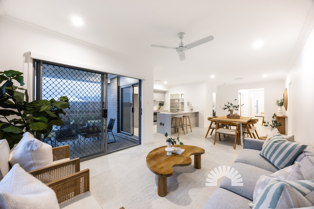 4 Forestoak Street<br />NARANGBA 4504