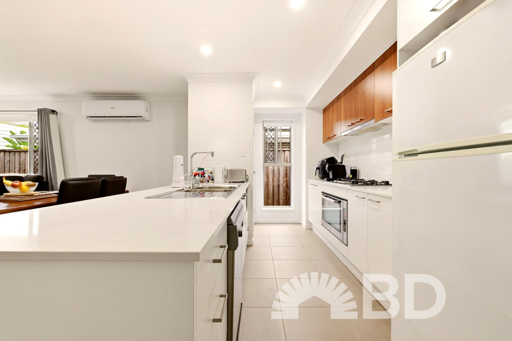 6 Elite Crescent<br />NARANGBA 4504