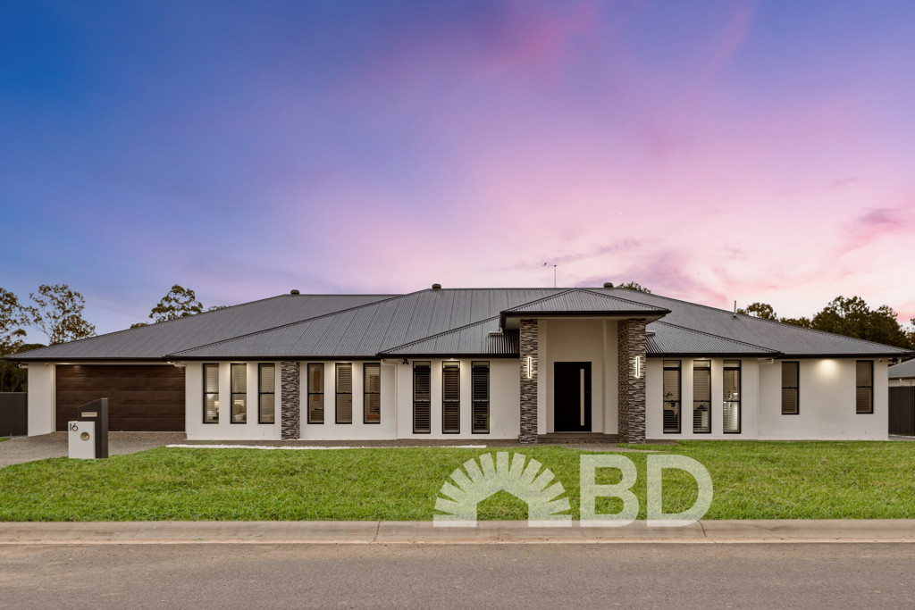 16 Georgia "Aura House" St<br />MORAYFIELD 4506