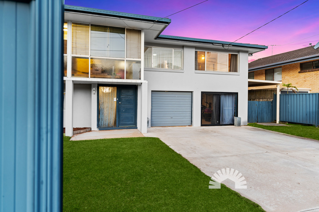 <span>49 Leone Street</span><br />BRAY PARK 4500