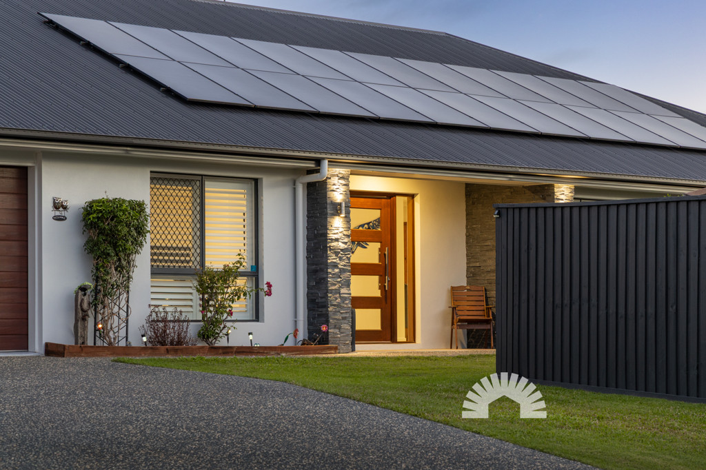 27 Monarch Avenue<br />NARANGBA 4504