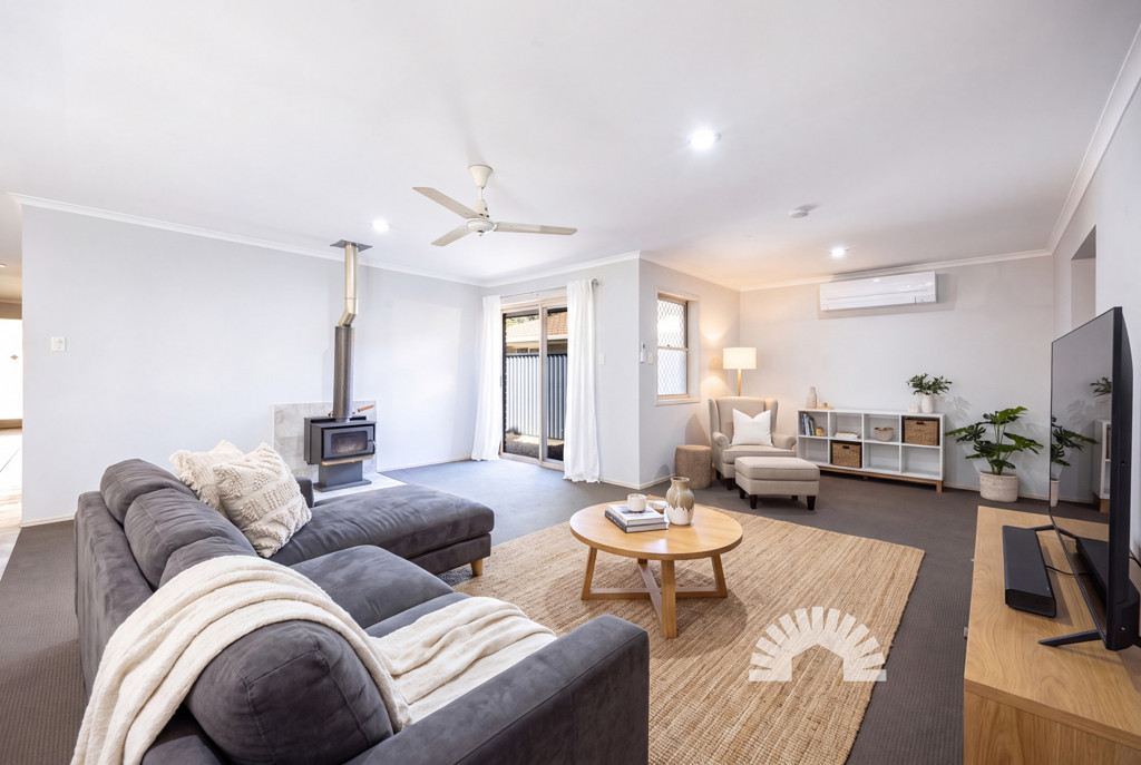 7 Lockhart Place<br />MURRUMBA DOWNS 4503