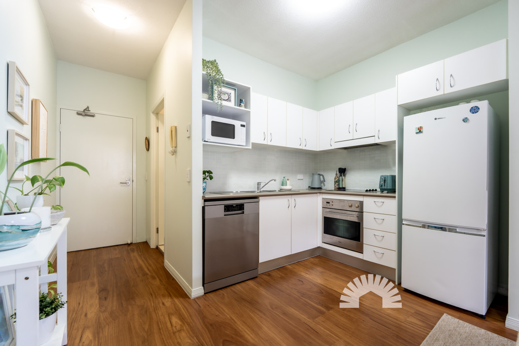 9/76-78 John Street<br />REDCLIFFE 4020