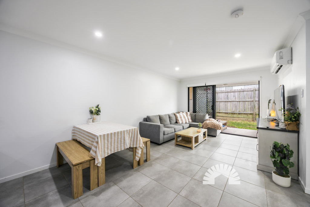 2/13 Sophie Street<br />MORAYFIELD 4506