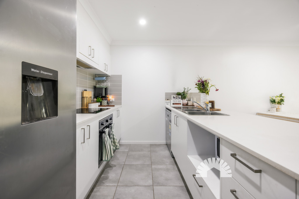 2/13 Sophie Street<br />MORAYFIELD 4506