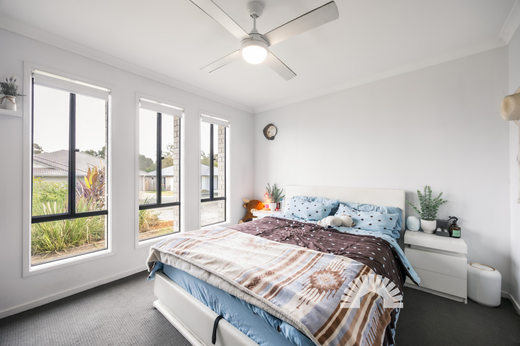 2/13 Sophie Street<br />MORAYFIELD 4506