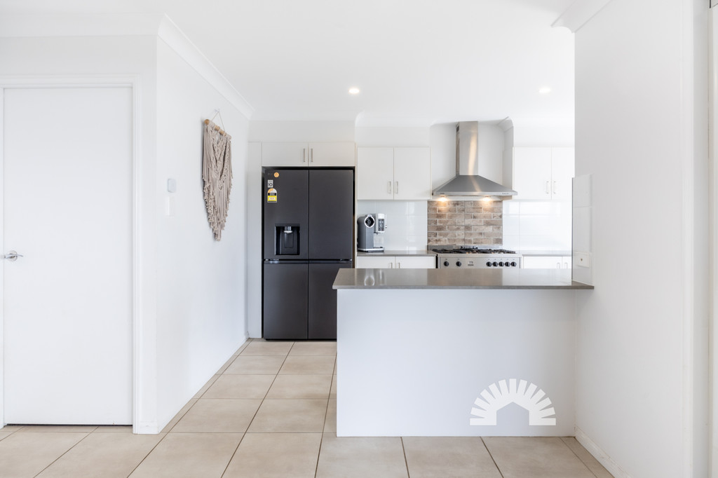 2 Neale Road<br />MORAYFIELD 4506
