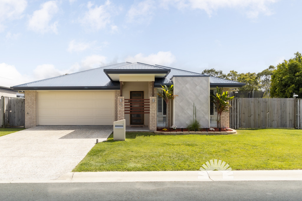 2 Neale Road<br />MORAYFIELD 4506