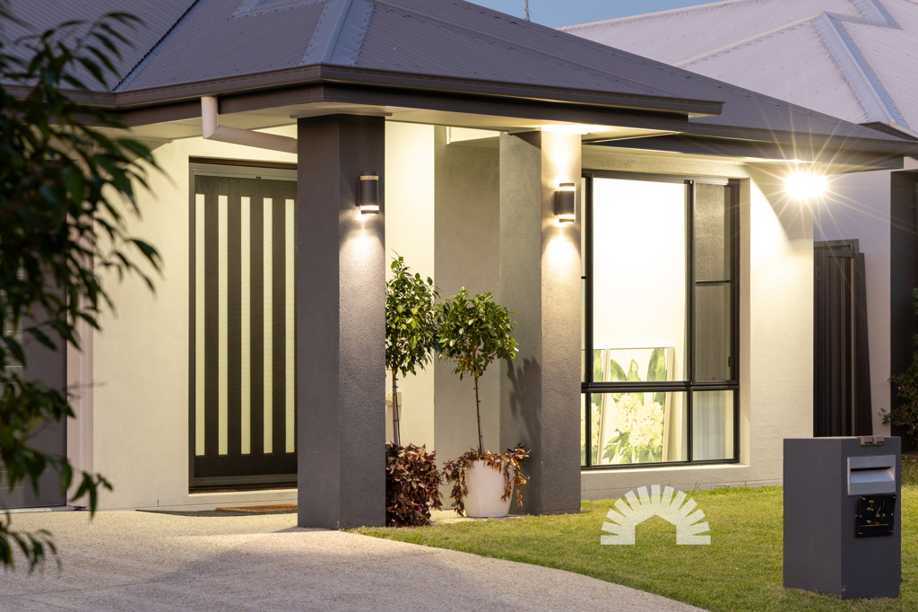 54 Palatial Crescent<br />NARANGBA 4504