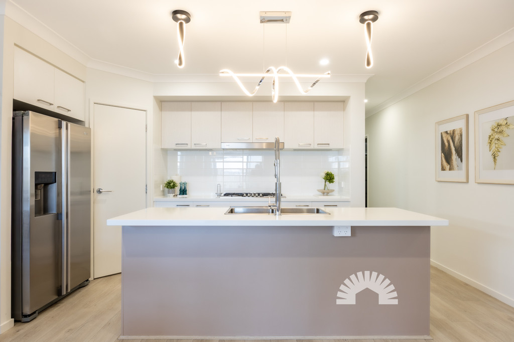 54 Palatial Crescent<br />NARANGBA 4504