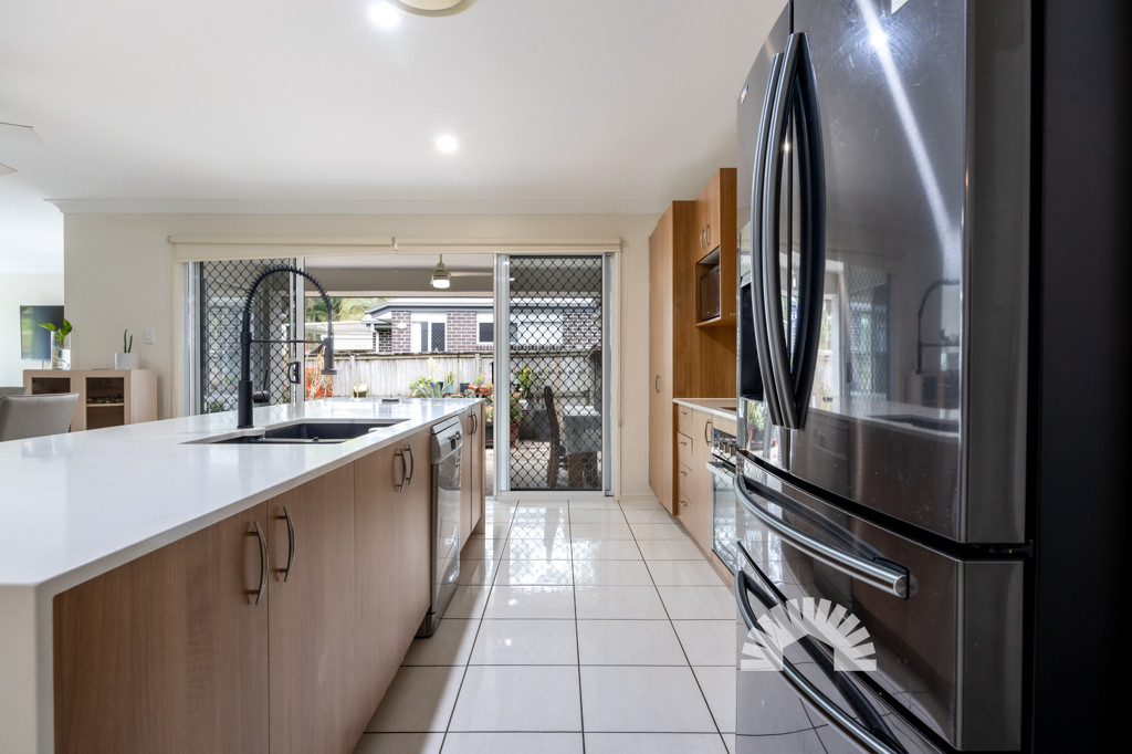 33 Desmond Street<br />NARANGBA 4504
