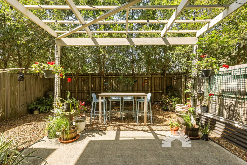 4/11 Thistledome Street<br />MORAYFIELD 4506