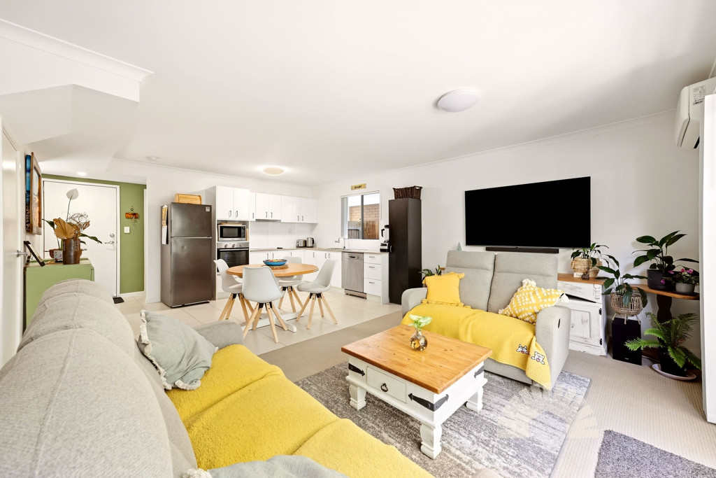 4/11 Thistledome Street<br />MORAYFIELD 4506