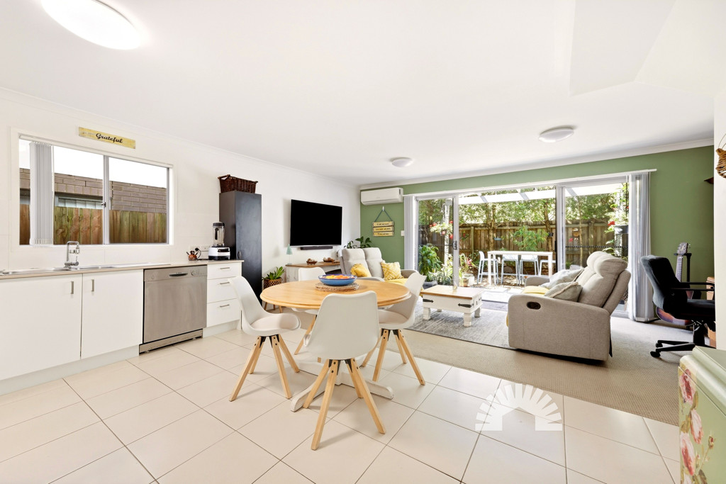 4/11 Thistledome Street<br />MORAYFIELD 4506