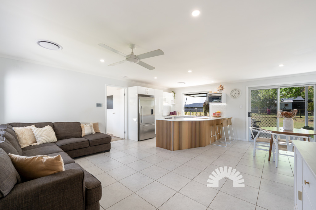 15 Winnifred Court<br />ELIMBAH 4516
