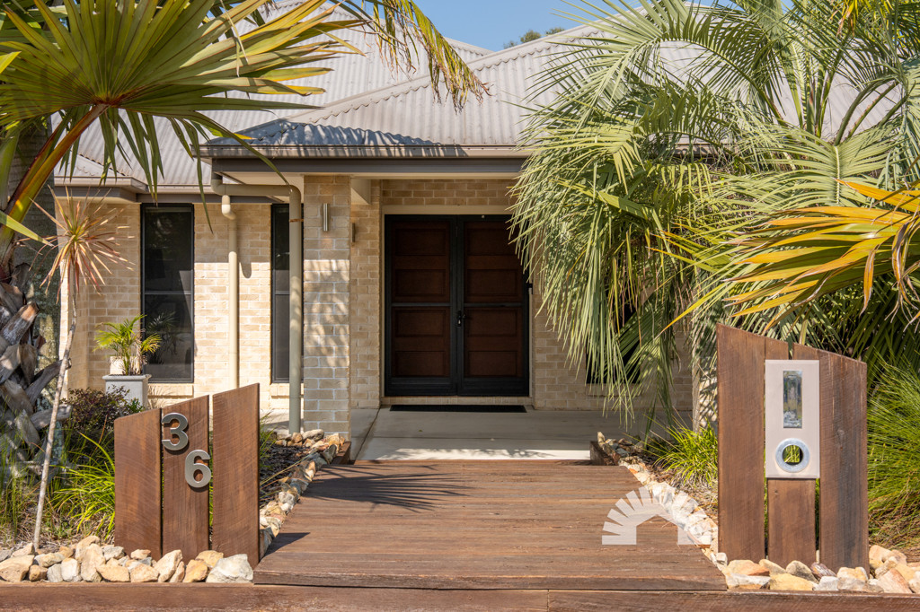 36 Country Court<br />ELIMBAH 4516