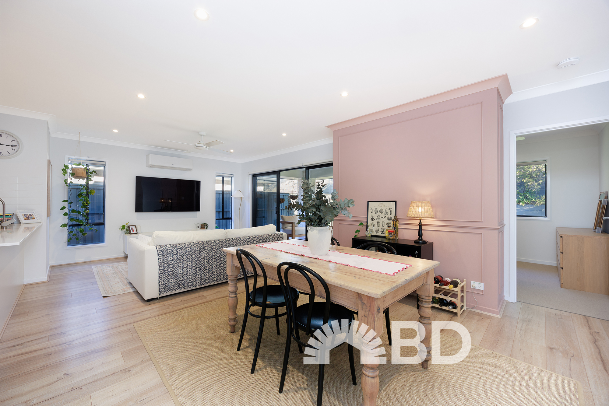 91 Palatial Crescent,[object Object],NARANGBA 4504