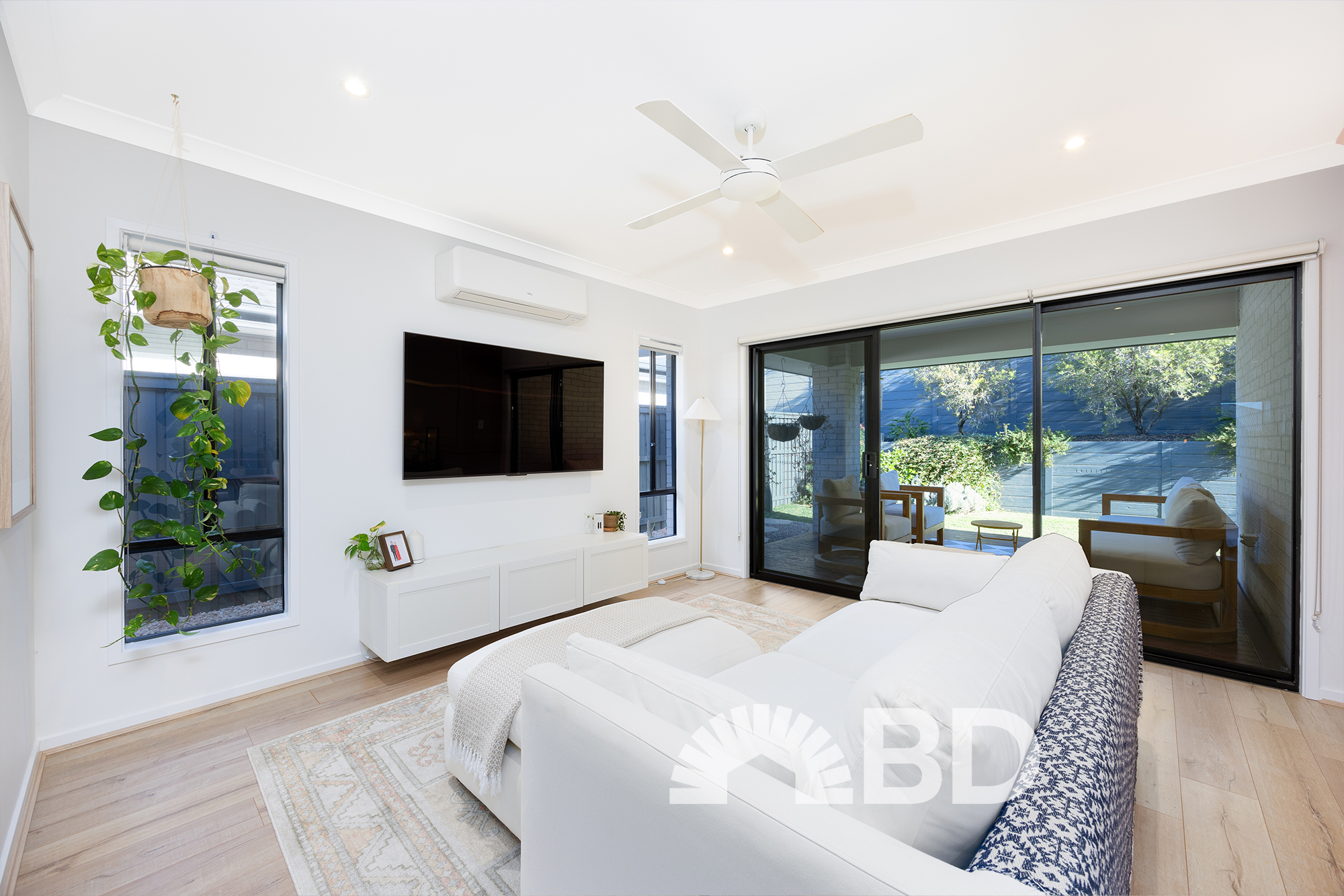 91 Palatial Crescent,[object Object],NARANGBA 4504