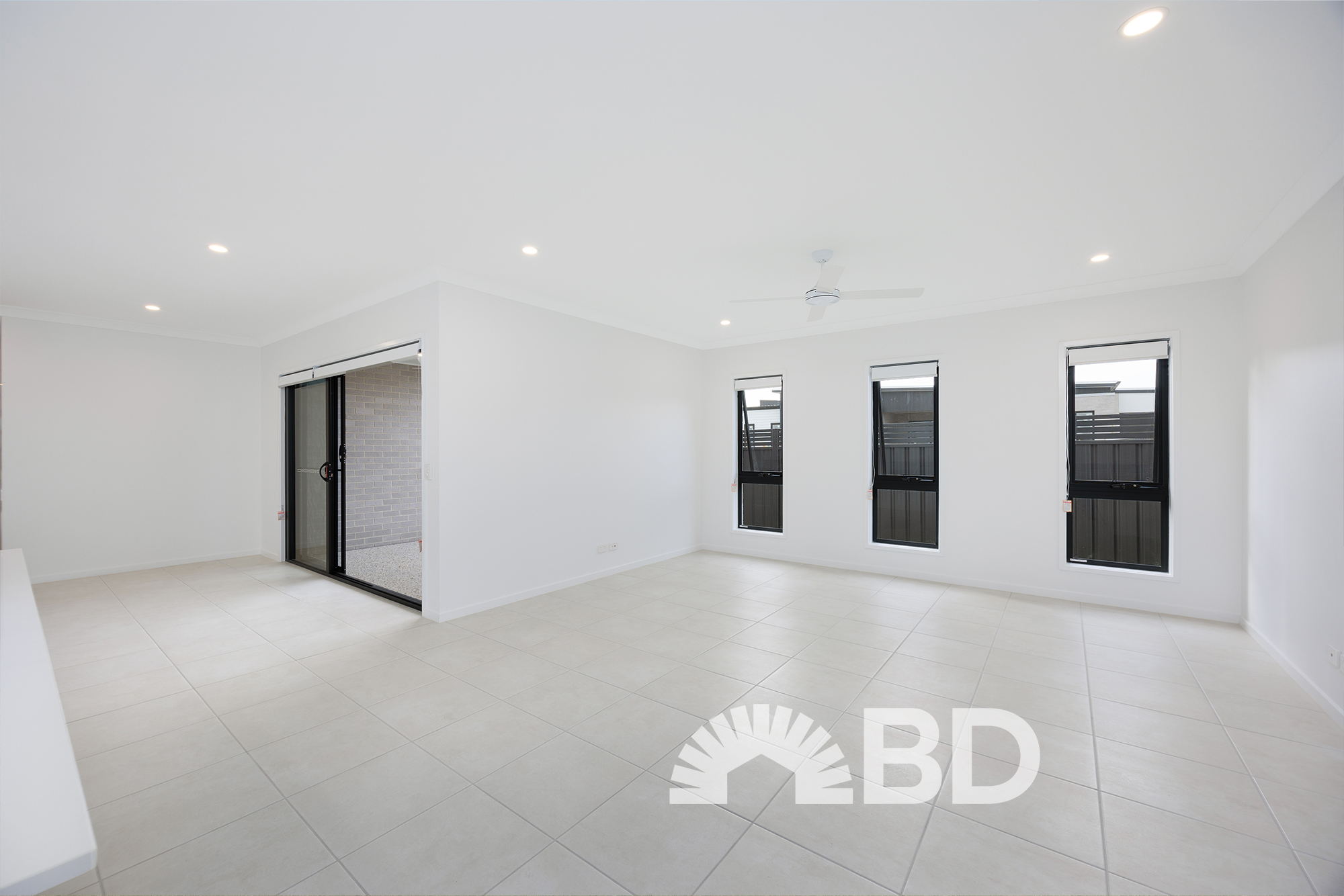 15 Creek Parade,[object Object],MORAYFIELD 4506