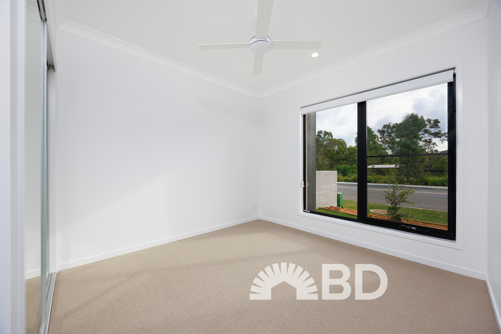 15 Creek Parade,[object Object],MORAYFIELD 4506