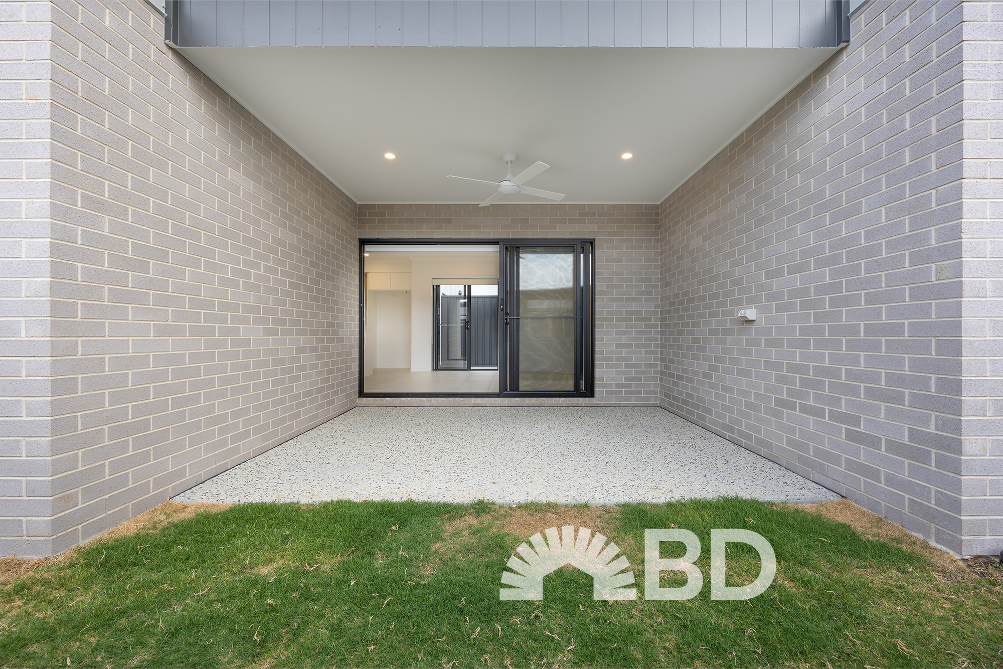 15 Creek Parade,[object Object],MORAYFIELD 4506