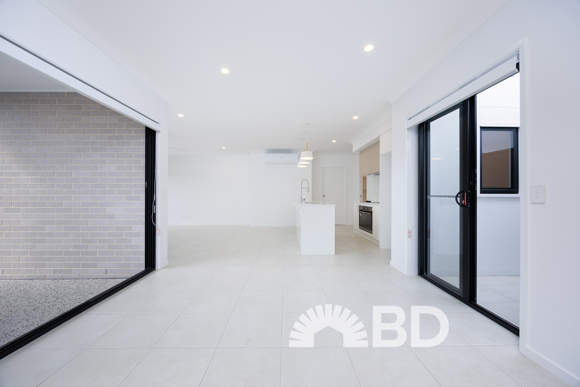 15 Creek Parade,[object Object],MORAYFIELD 4506