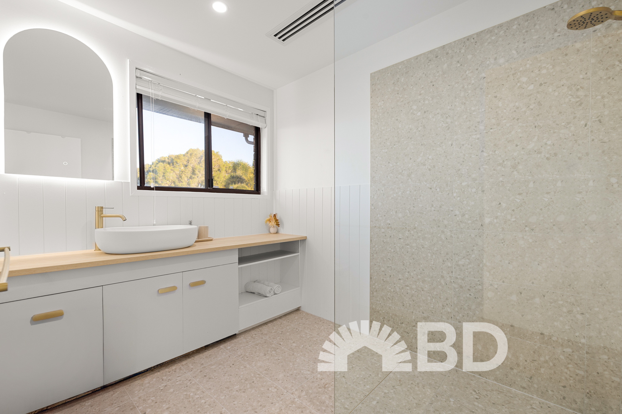 64 Endeavour Drive, Banksia Beach QLD