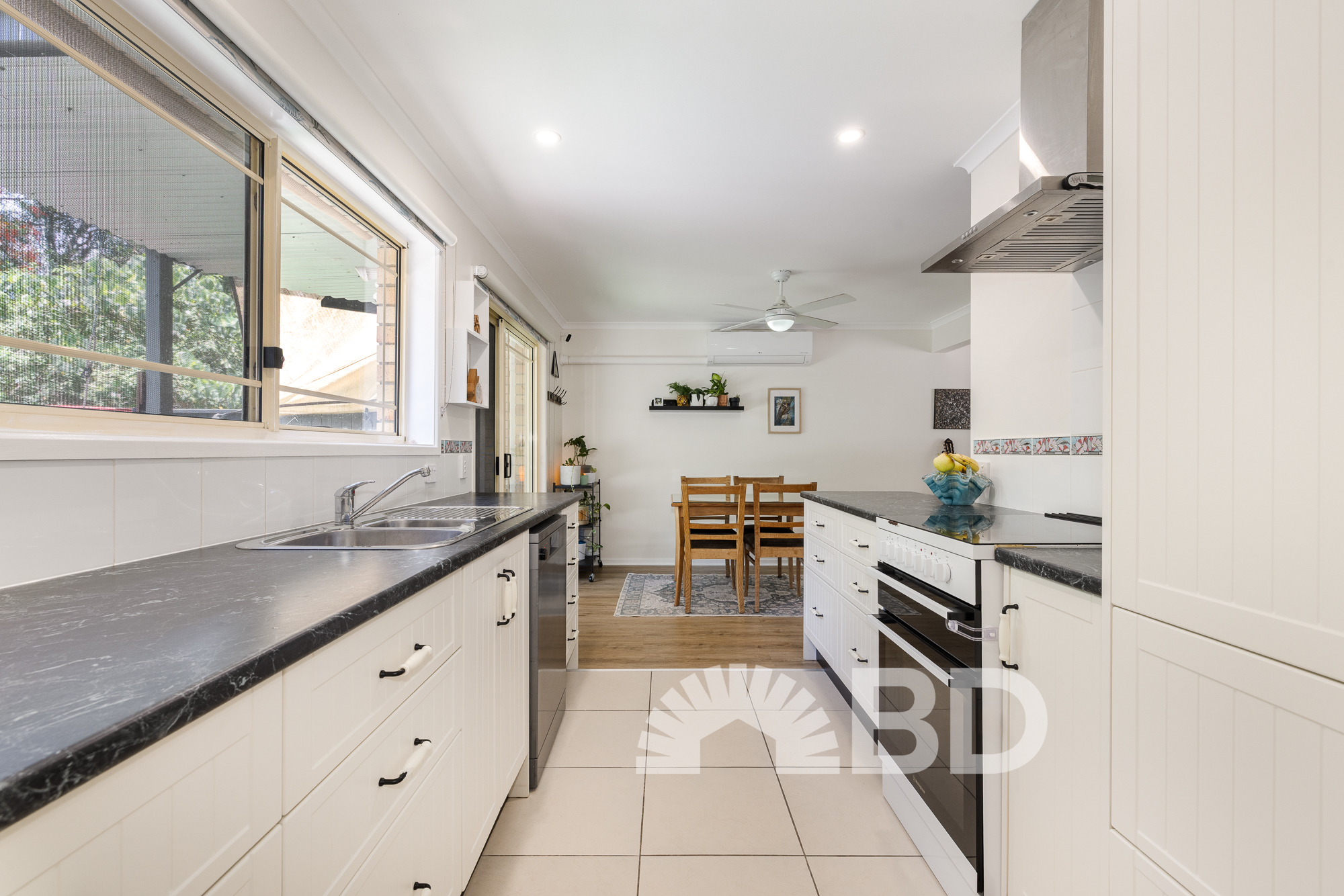 12/8 Lyon Street, Dicky Beach QLD