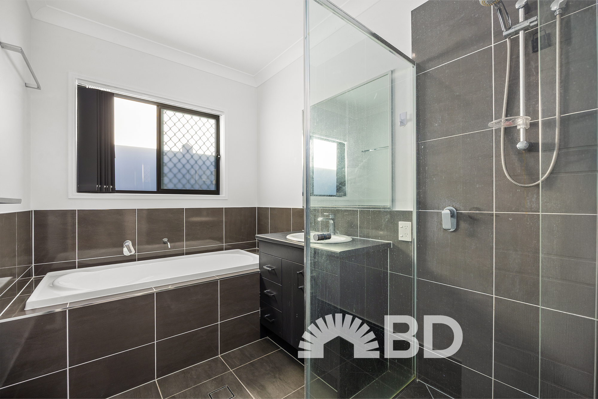 2/116-118 Oakey Flat Road, Morayfield QLD