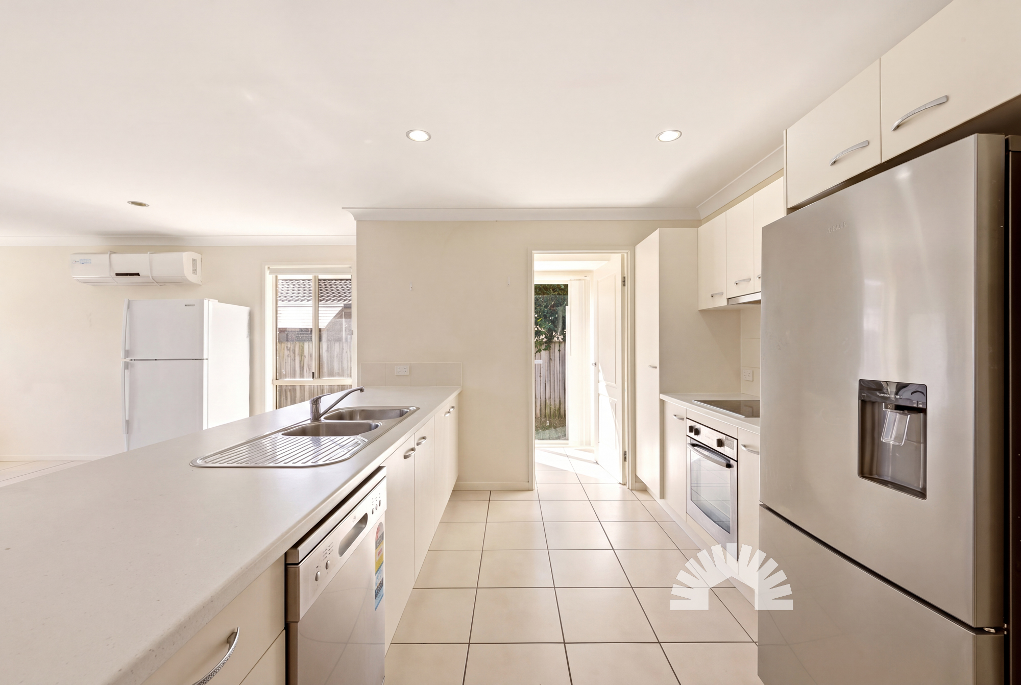 8 Mia Court, Morayfield QLD