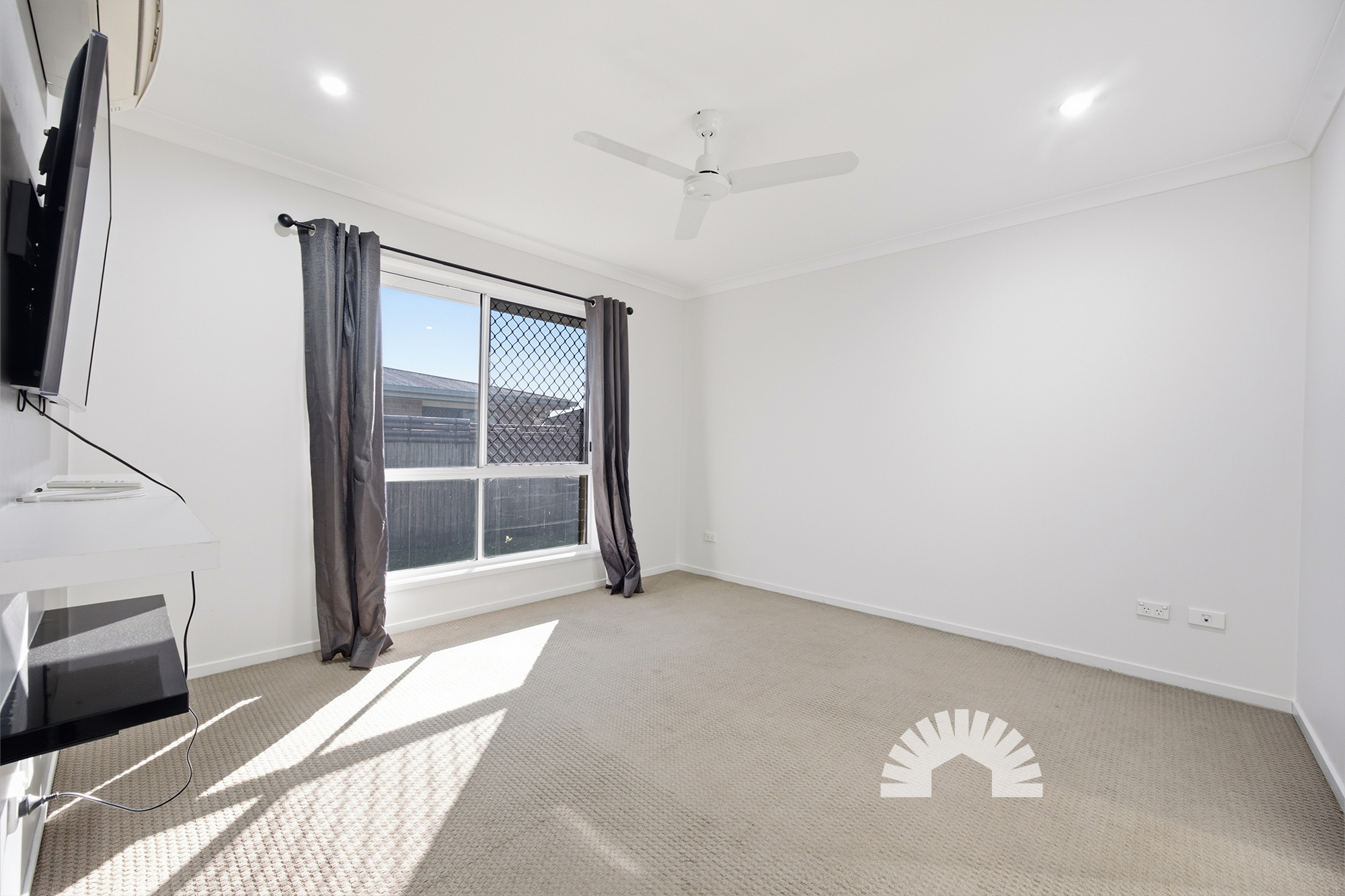 6 Mia Court,[object Object],MORAYFIELD 4506