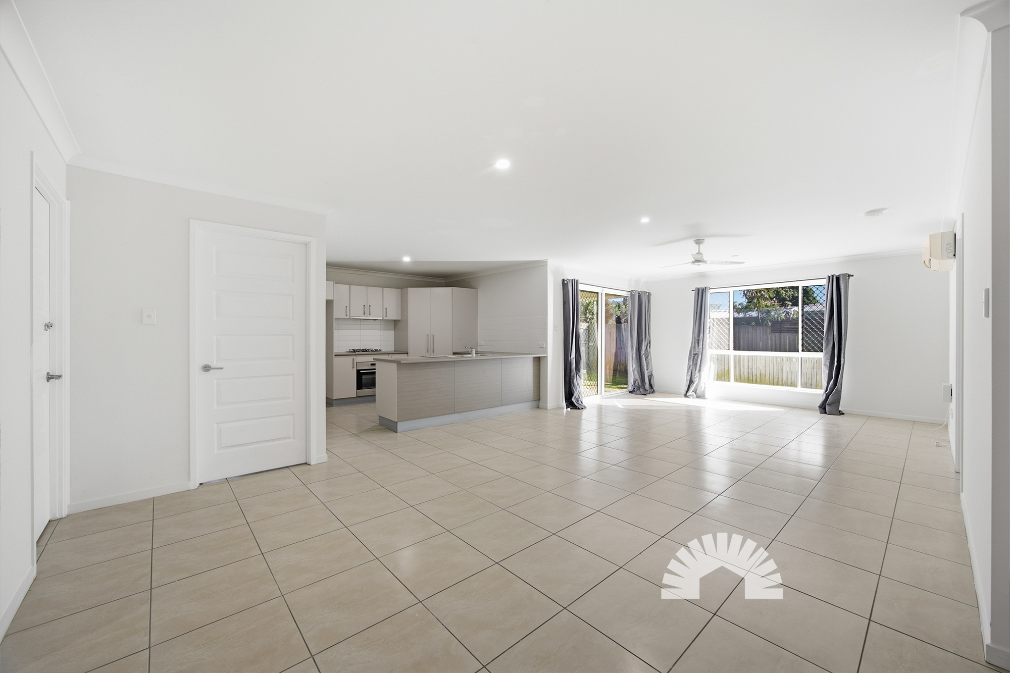 6 Mia Court,[object Object],MORAYFIELD 4506