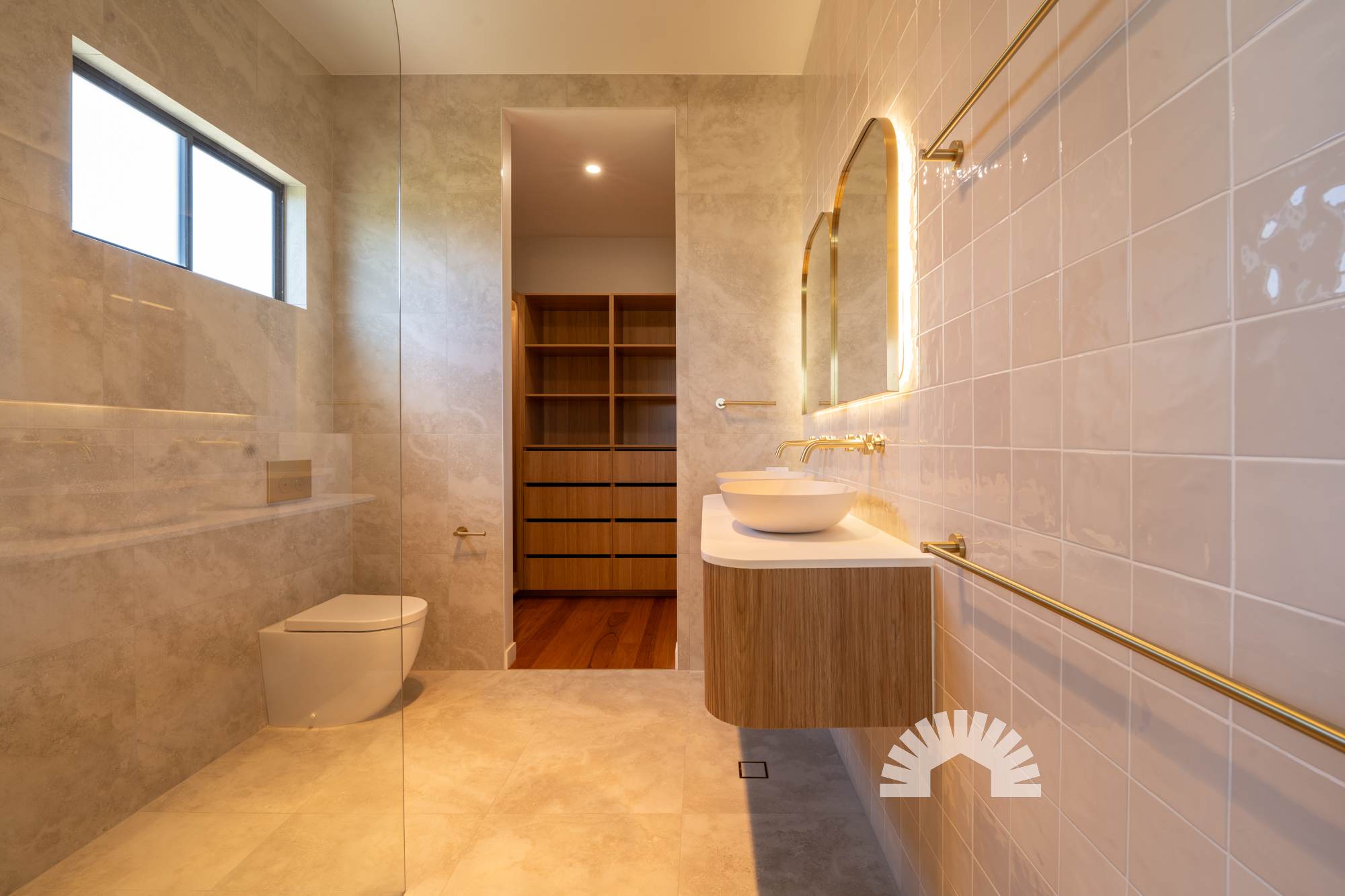 24 Ninth Avenue,[object Object],SANDGATE 4017