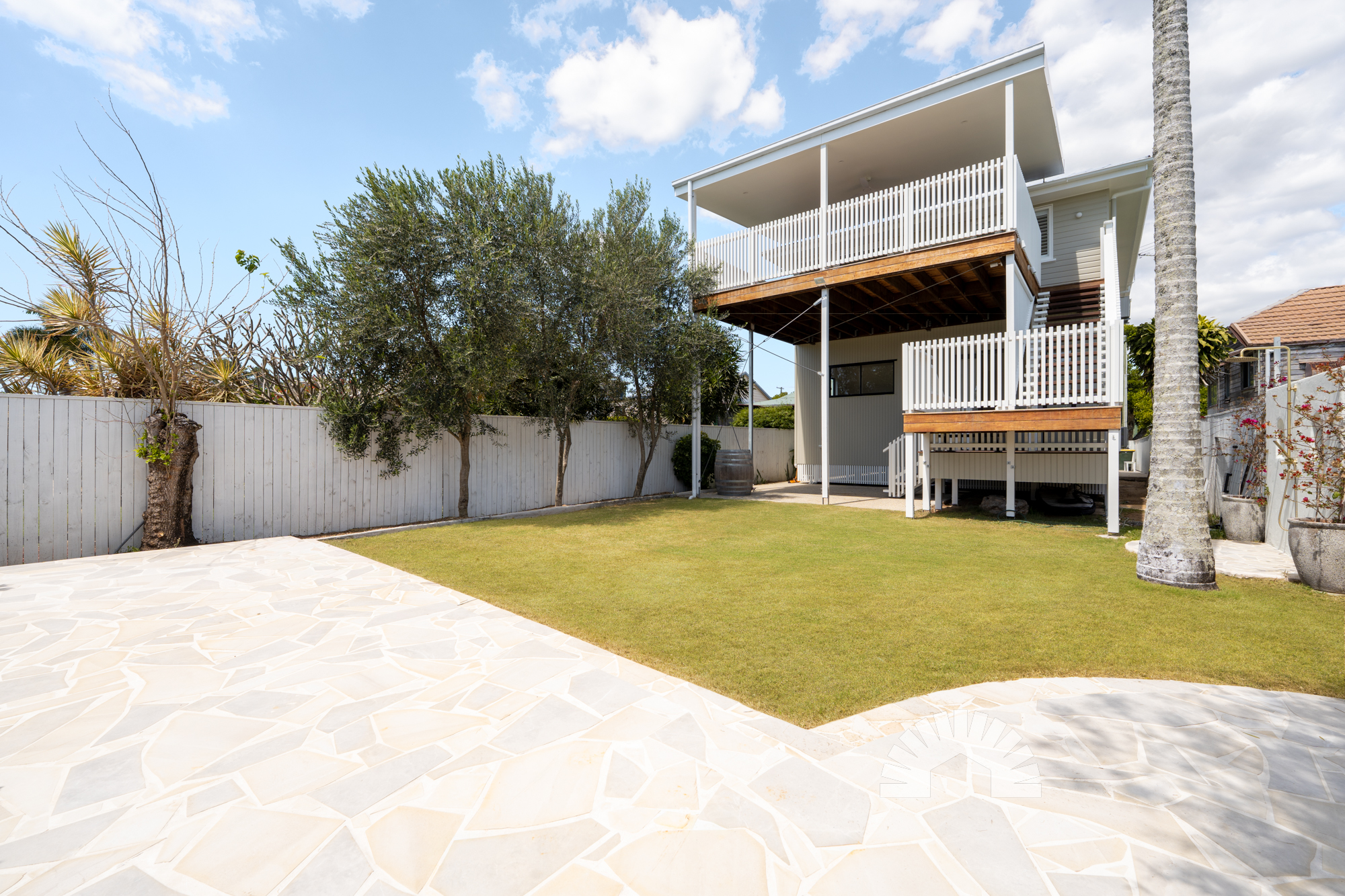 24 Ninth Avenue,[object Object],SANDGATE 4017