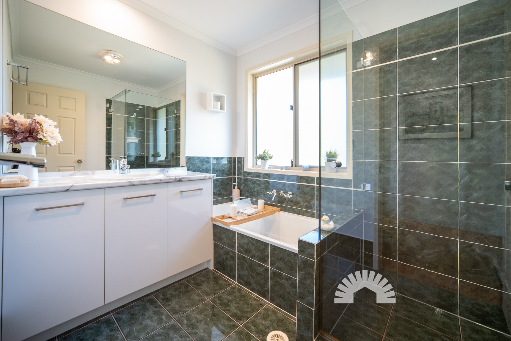 247A Watson Road, Armstrong Creek QLD