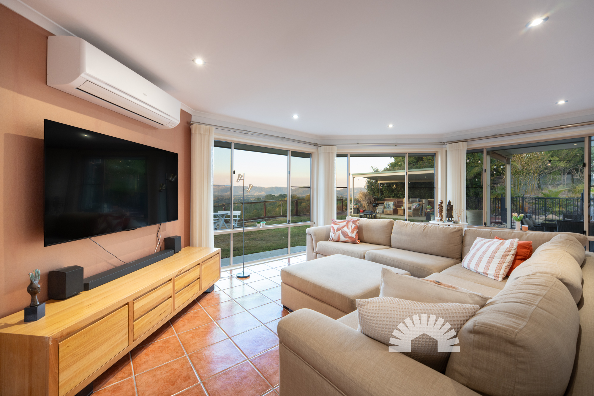 247A Watson Road, Armstrong Creek QLD