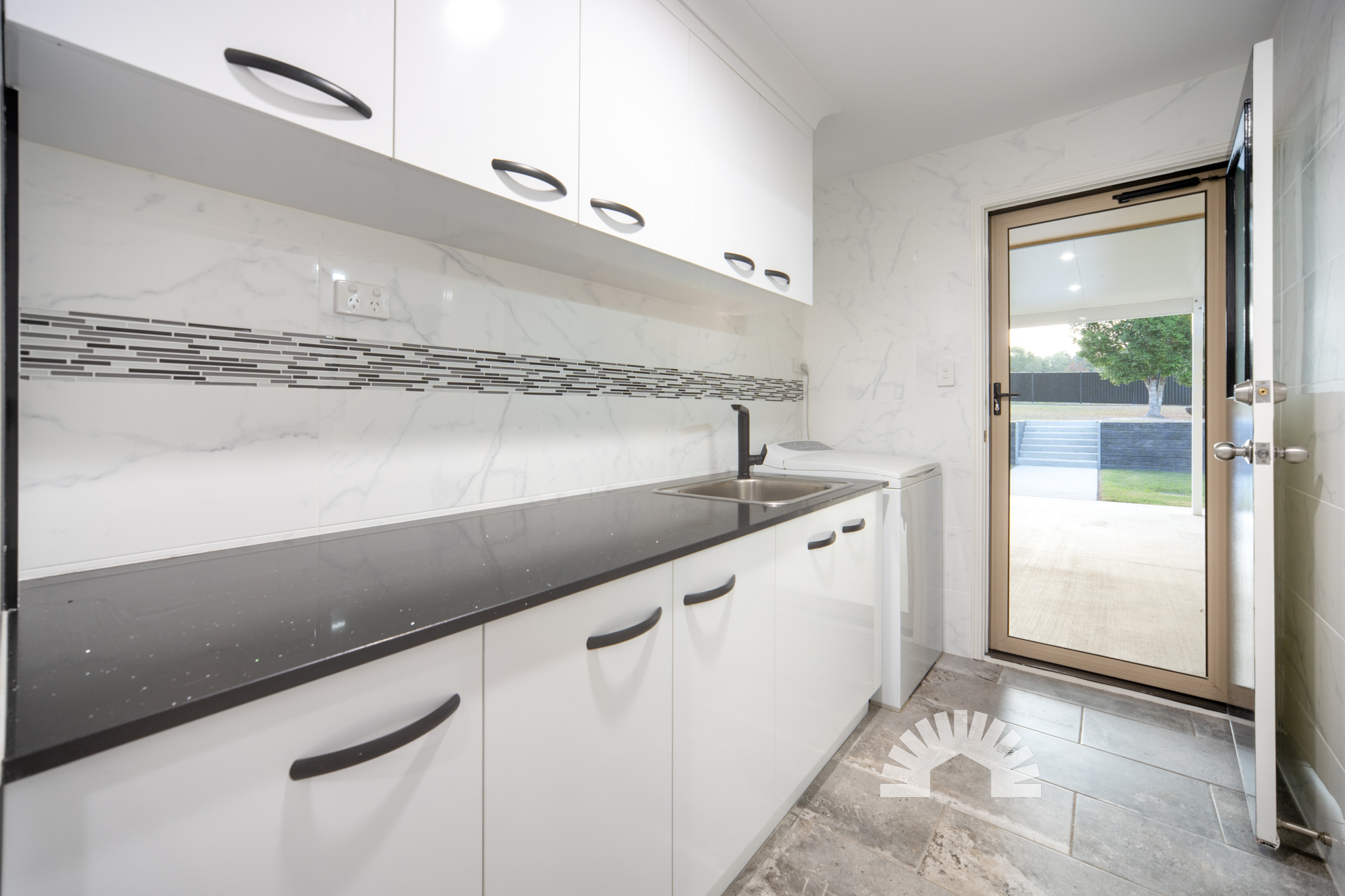 2 Montanus Drive, Woodford QLD