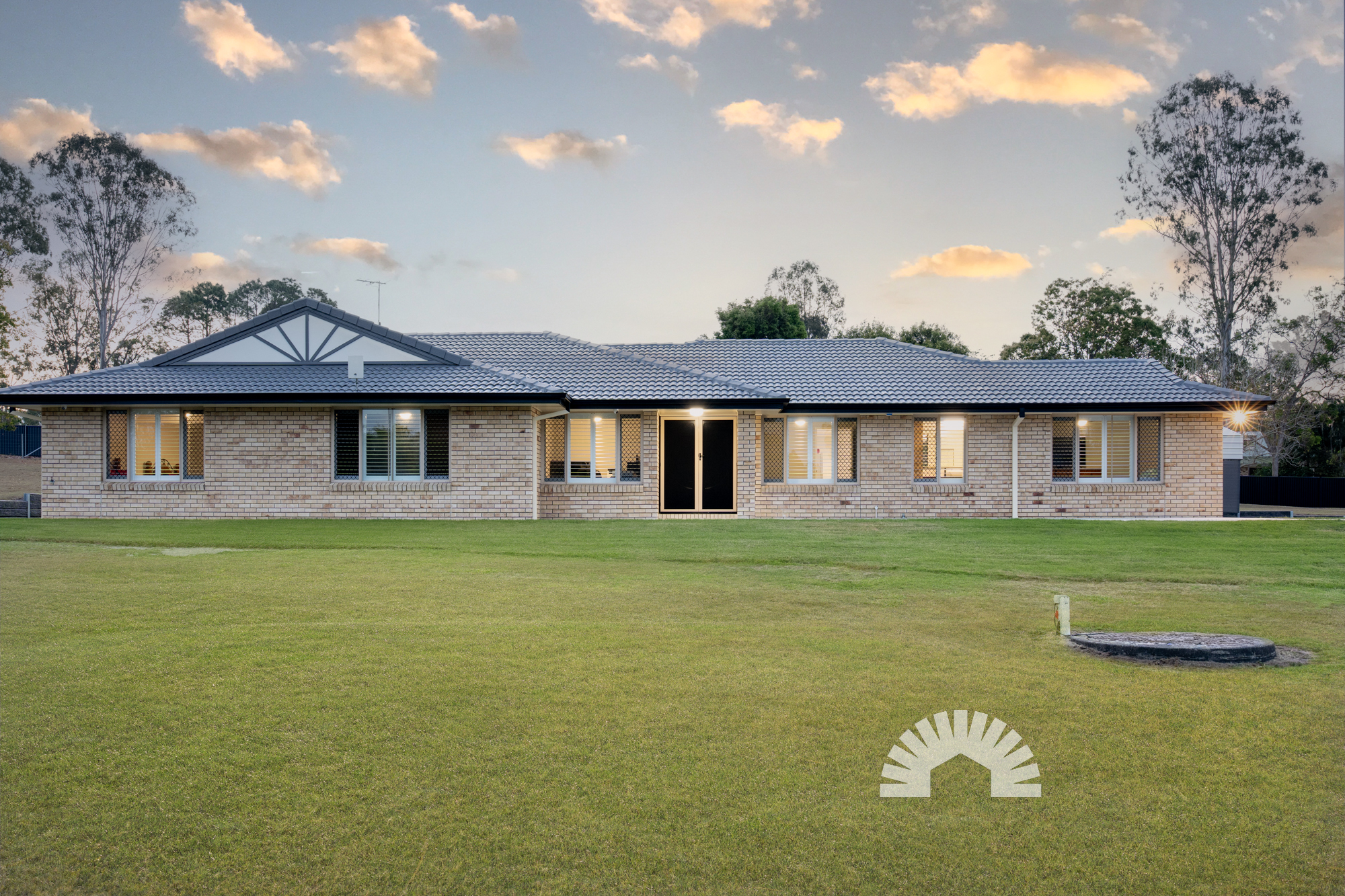 2 Montanus Drive, Woodford QLD
