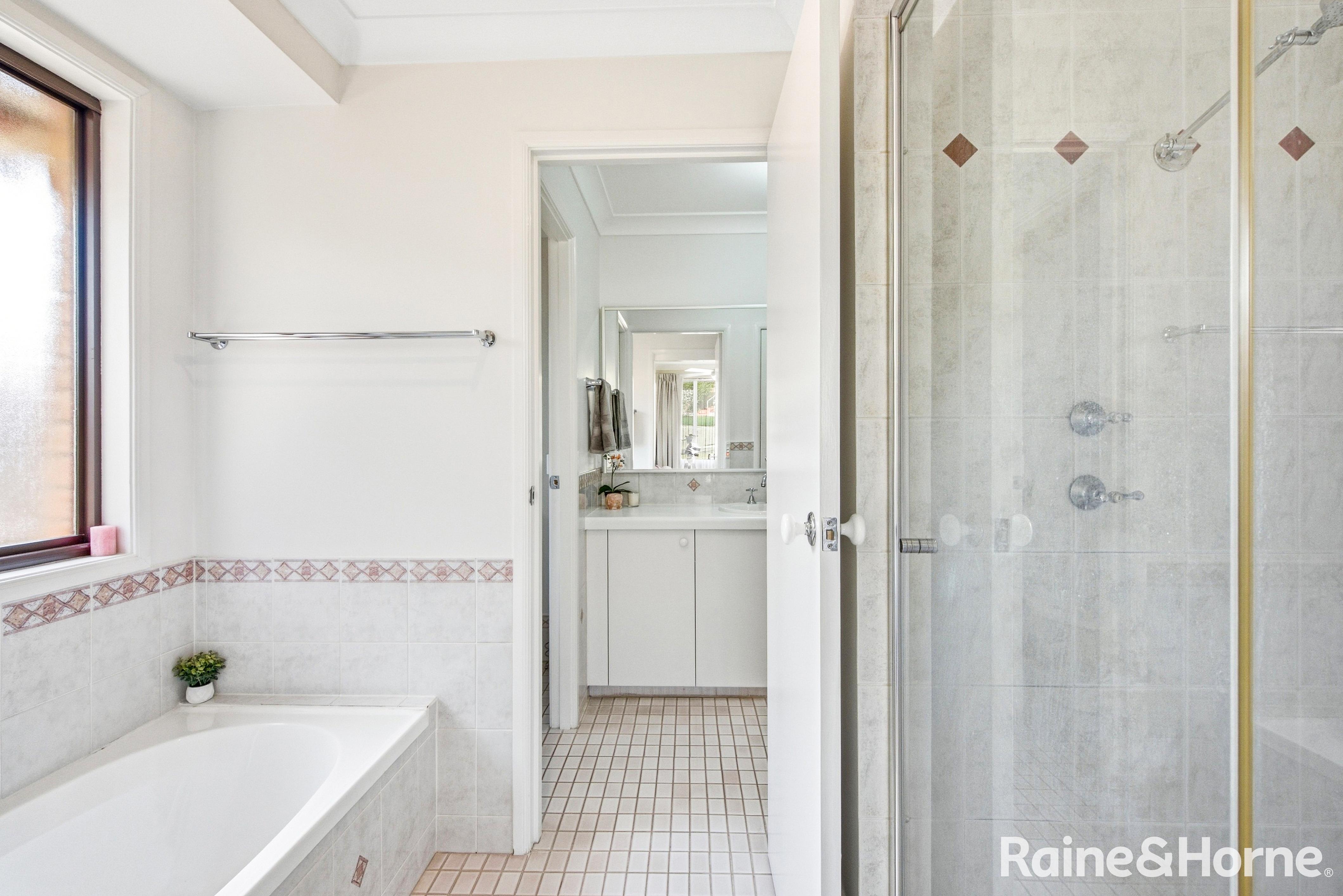6 Sulman Place — photo 10 of 16