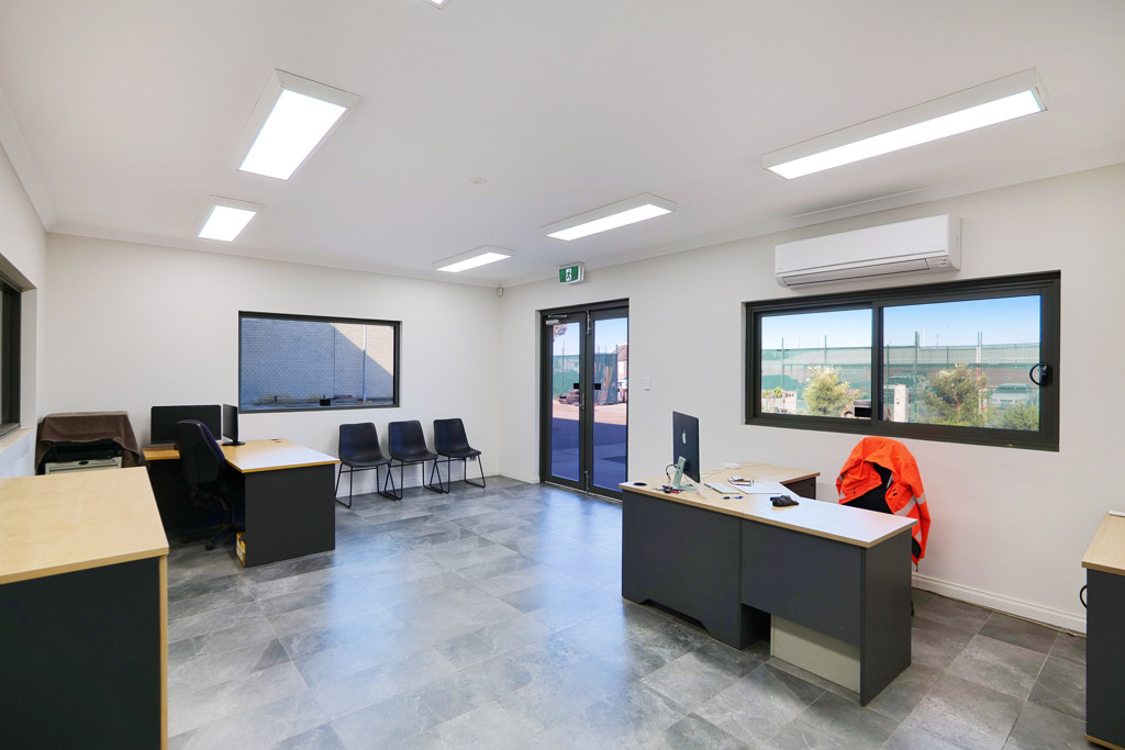 gallery image: 50 Elgee Road, Midland WA