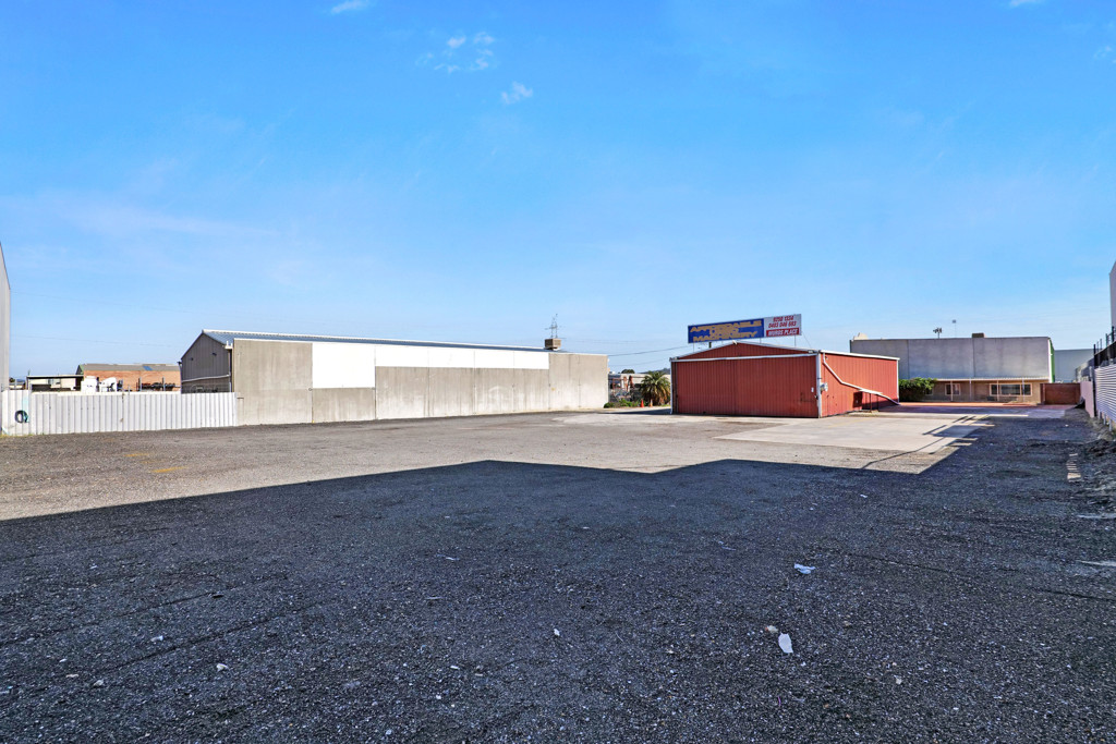 gallery image: 16 Muros Place, Midvale WA