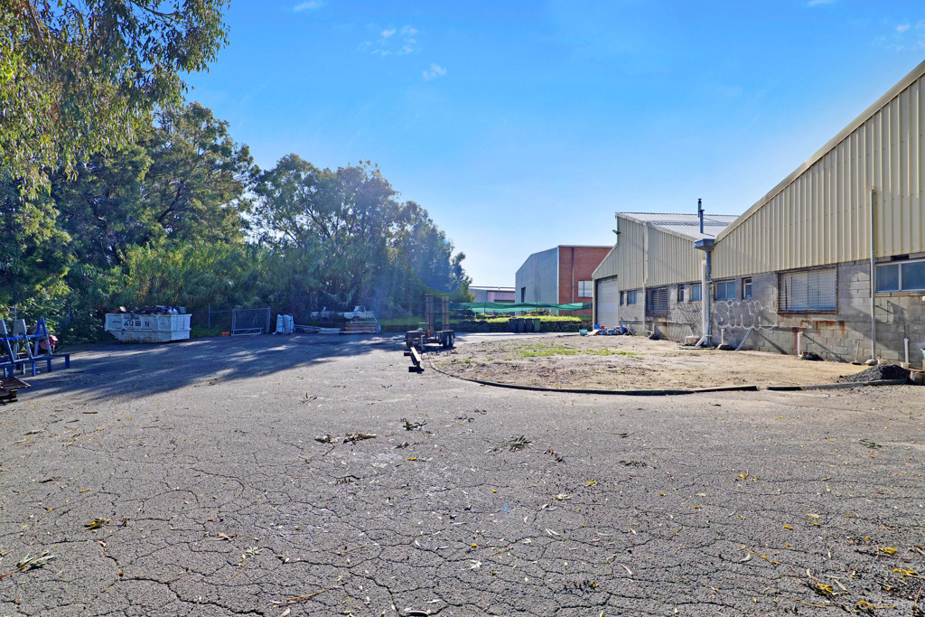 gallery image: 73B Cleaver Terrace, Belmont WA