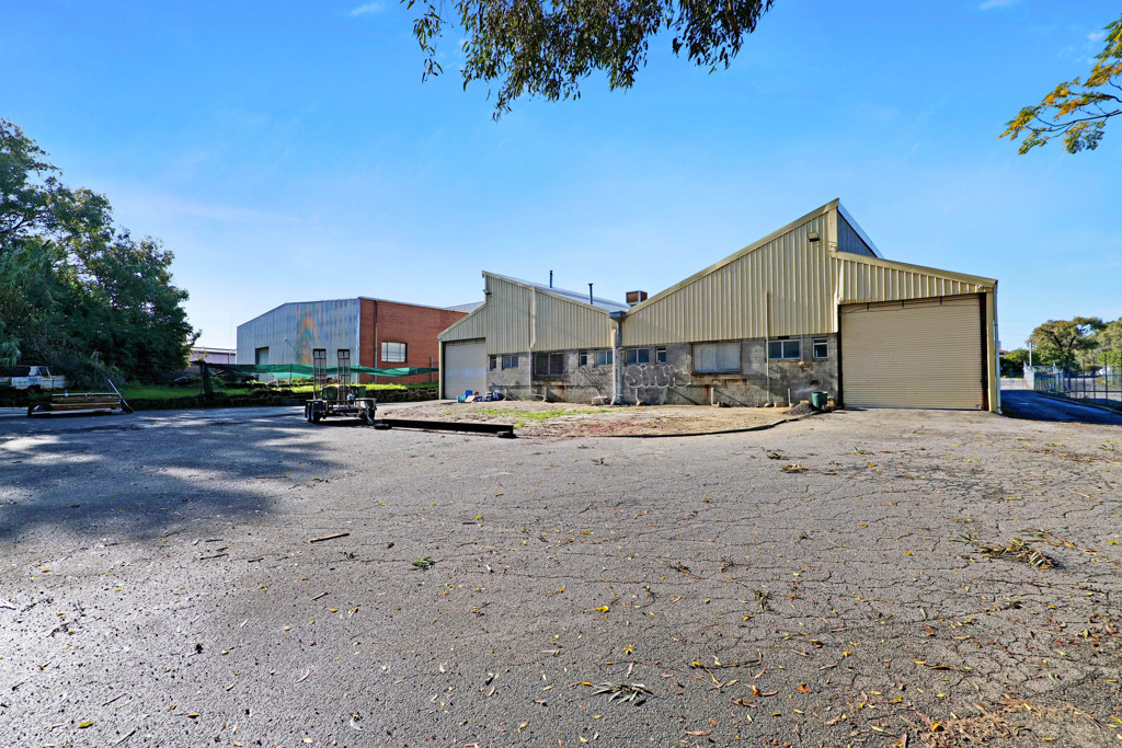 gallery image: 73B Cleaver Terrace, Belmont WA