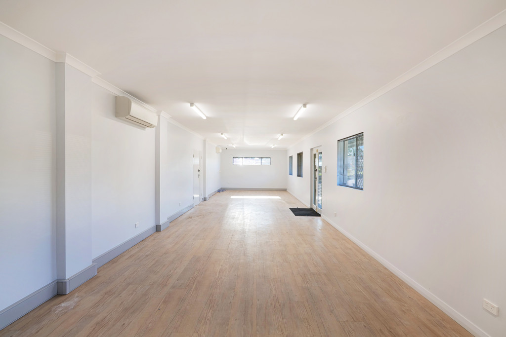 gallery image: 73B Cleaver Terrace, Belmont WA